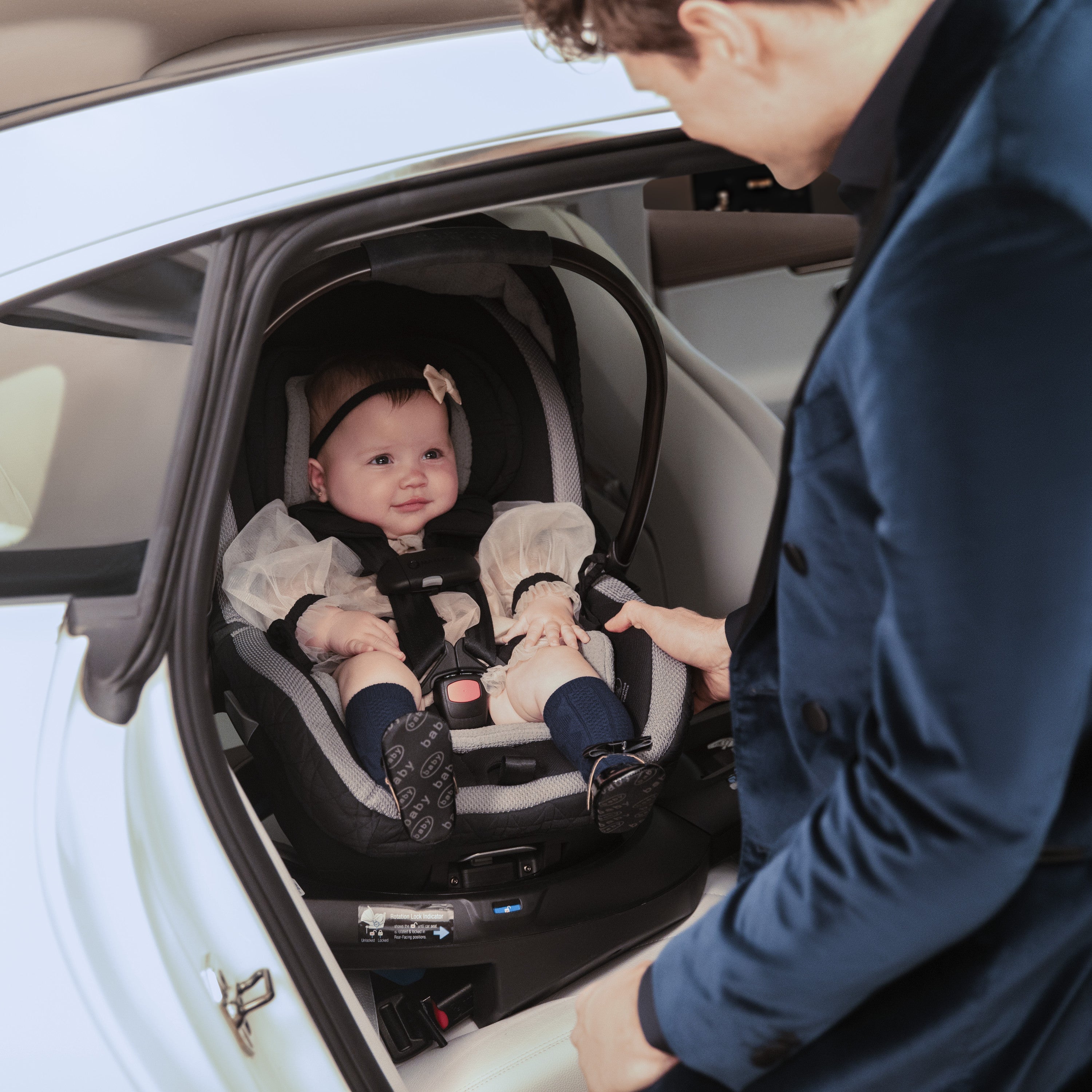 Maxi-Cosi Kindred Peri 180° Rotating Infant Car Seat