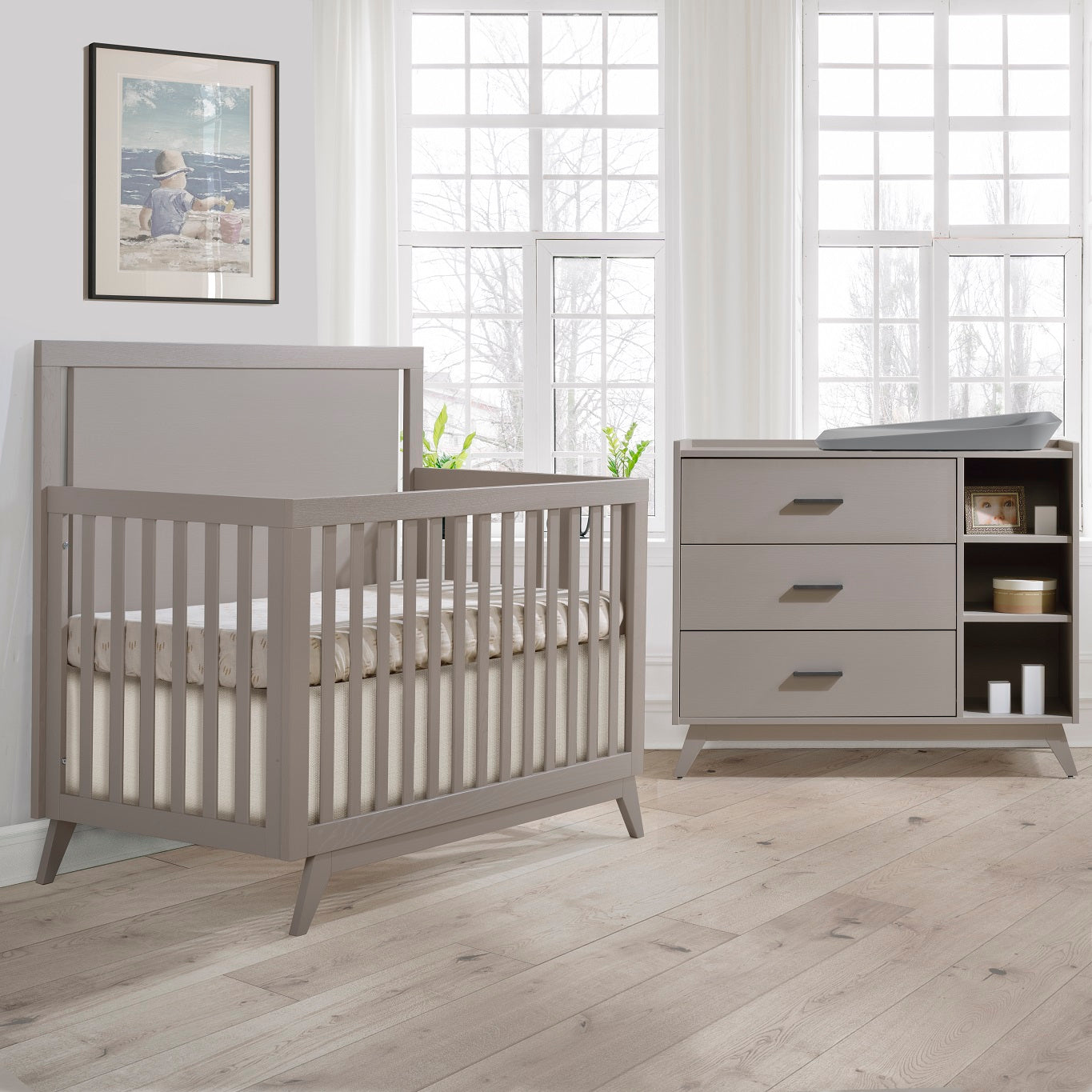 Tulip Sissi Convertible Crib and Dresser Combo