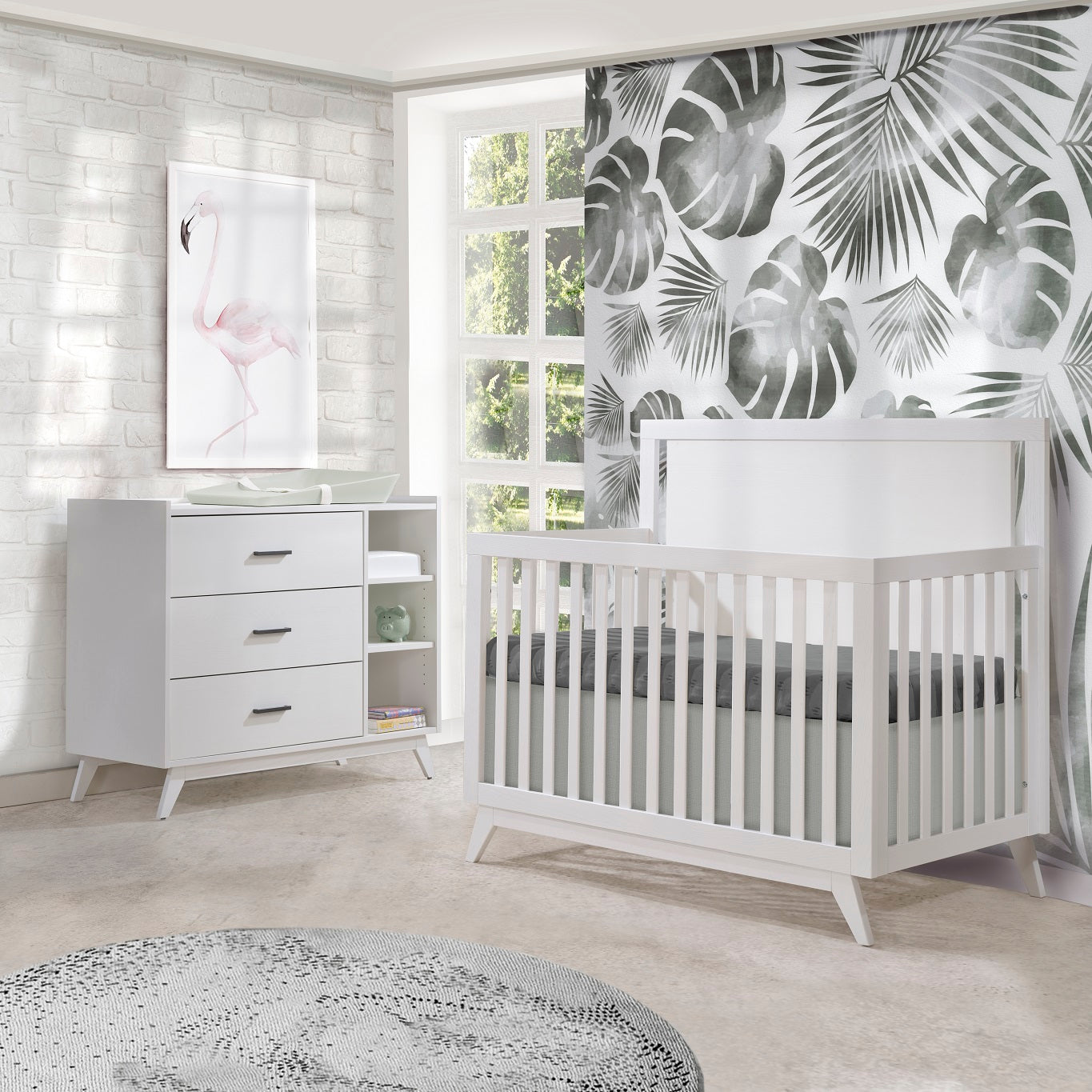 Tulip Sissi Convertible Crib and Dresser Combo