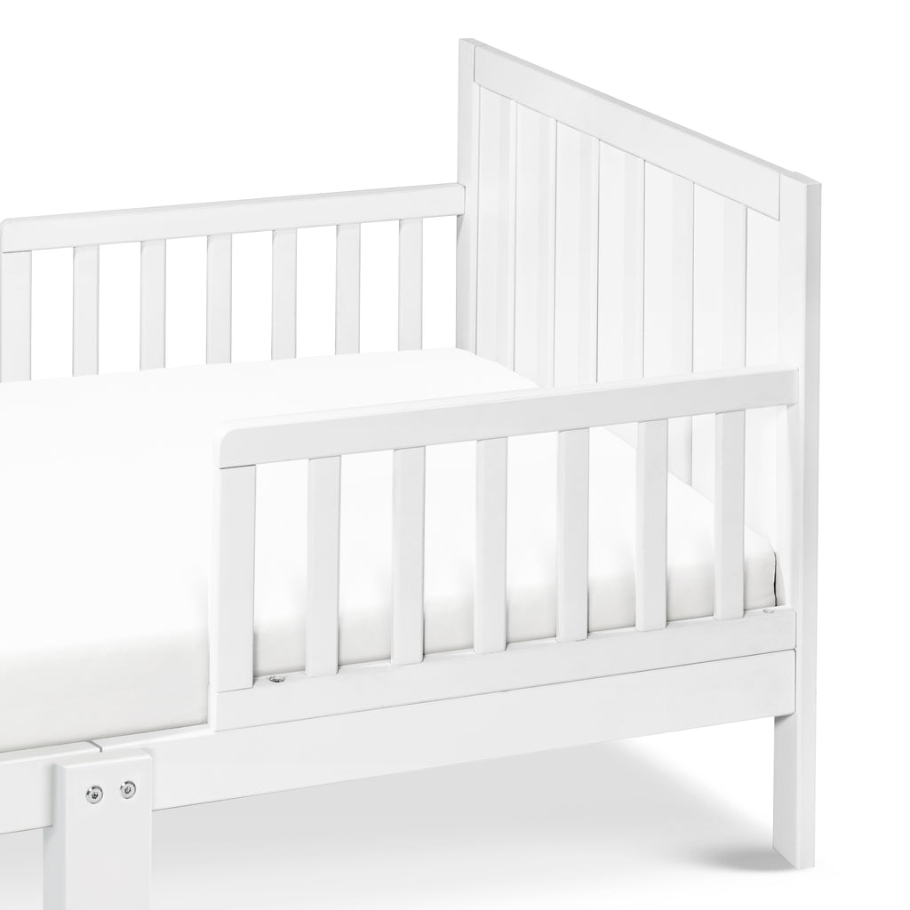 DaVinci Benji Toddler Bed