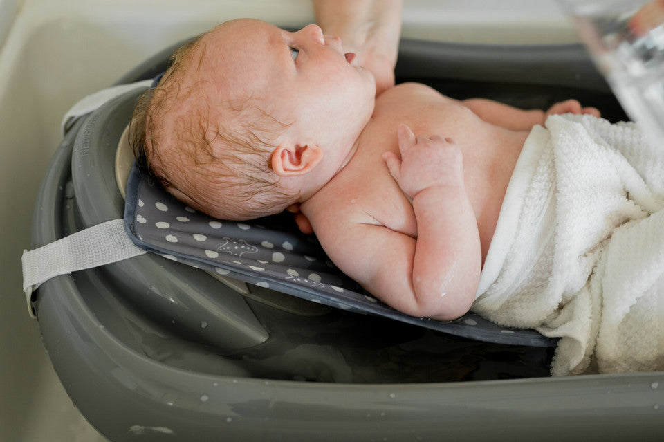 The First Years Sure Comfort Renewed Baby Bathtub