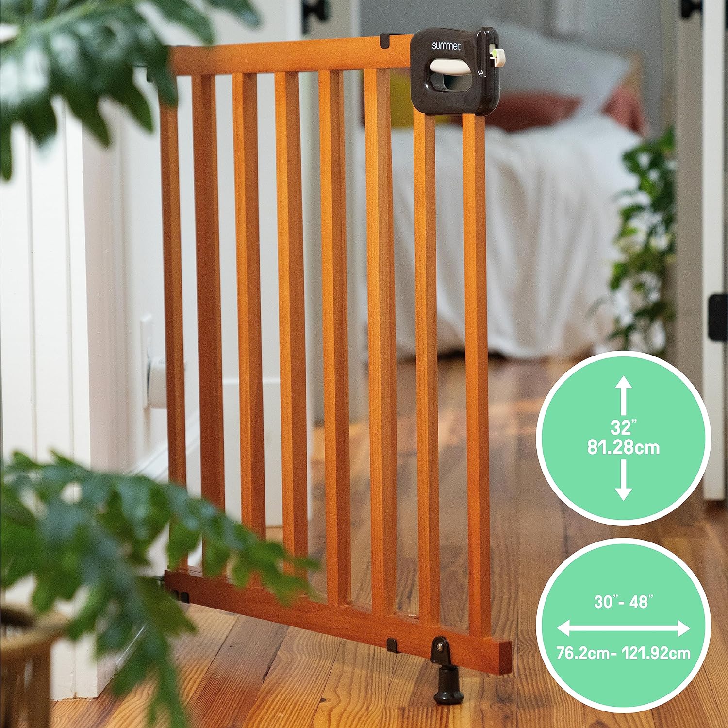 Summer Infant Deluxe Stairway Simple to Secure Wood Gate