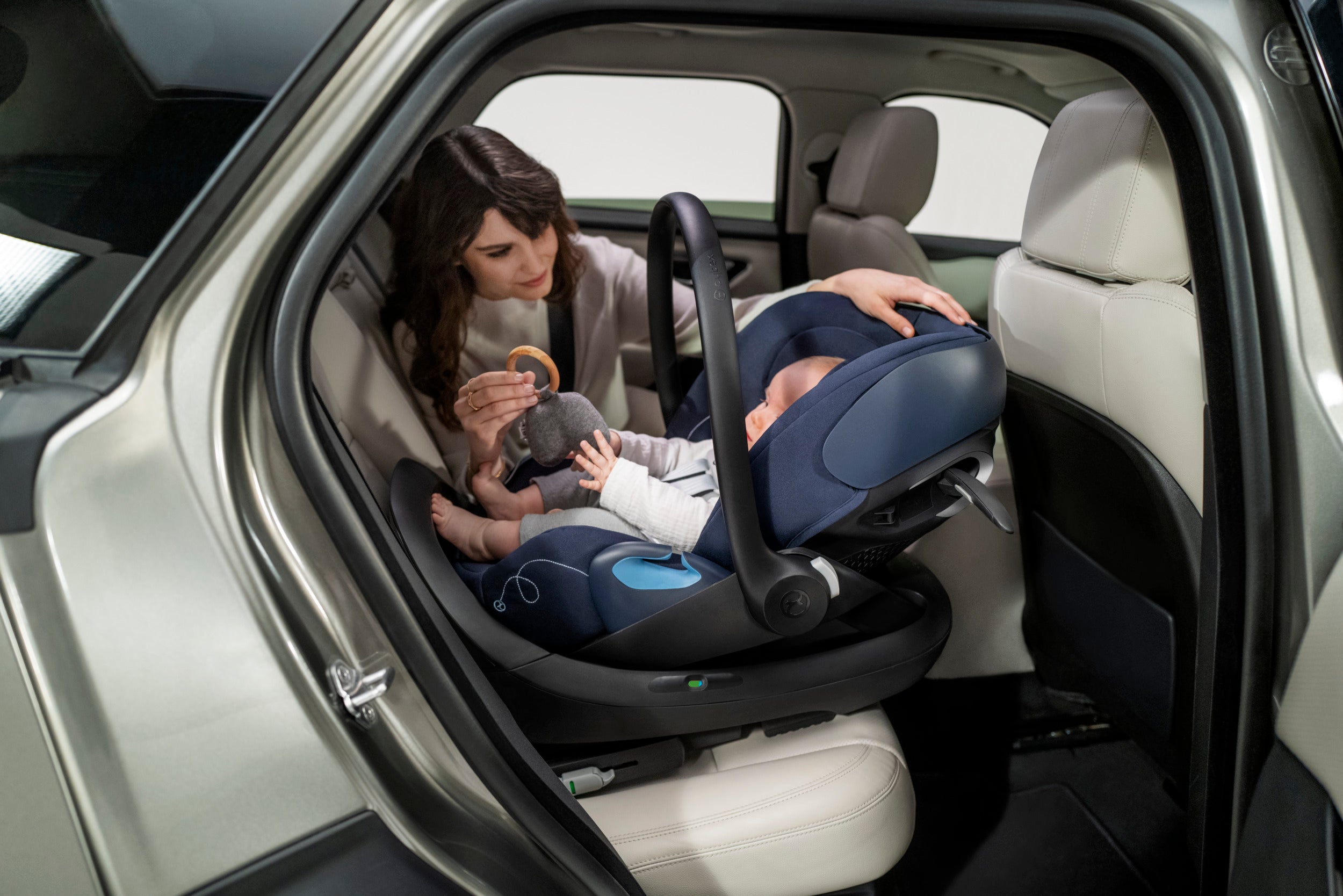 Cybex Cloud G Comfort Extend Infant Car Seat