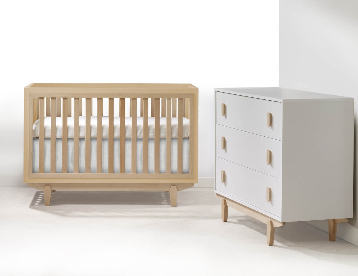 Tulip Tate Classic Convertible Crib & 3 Drawer Dresser Set