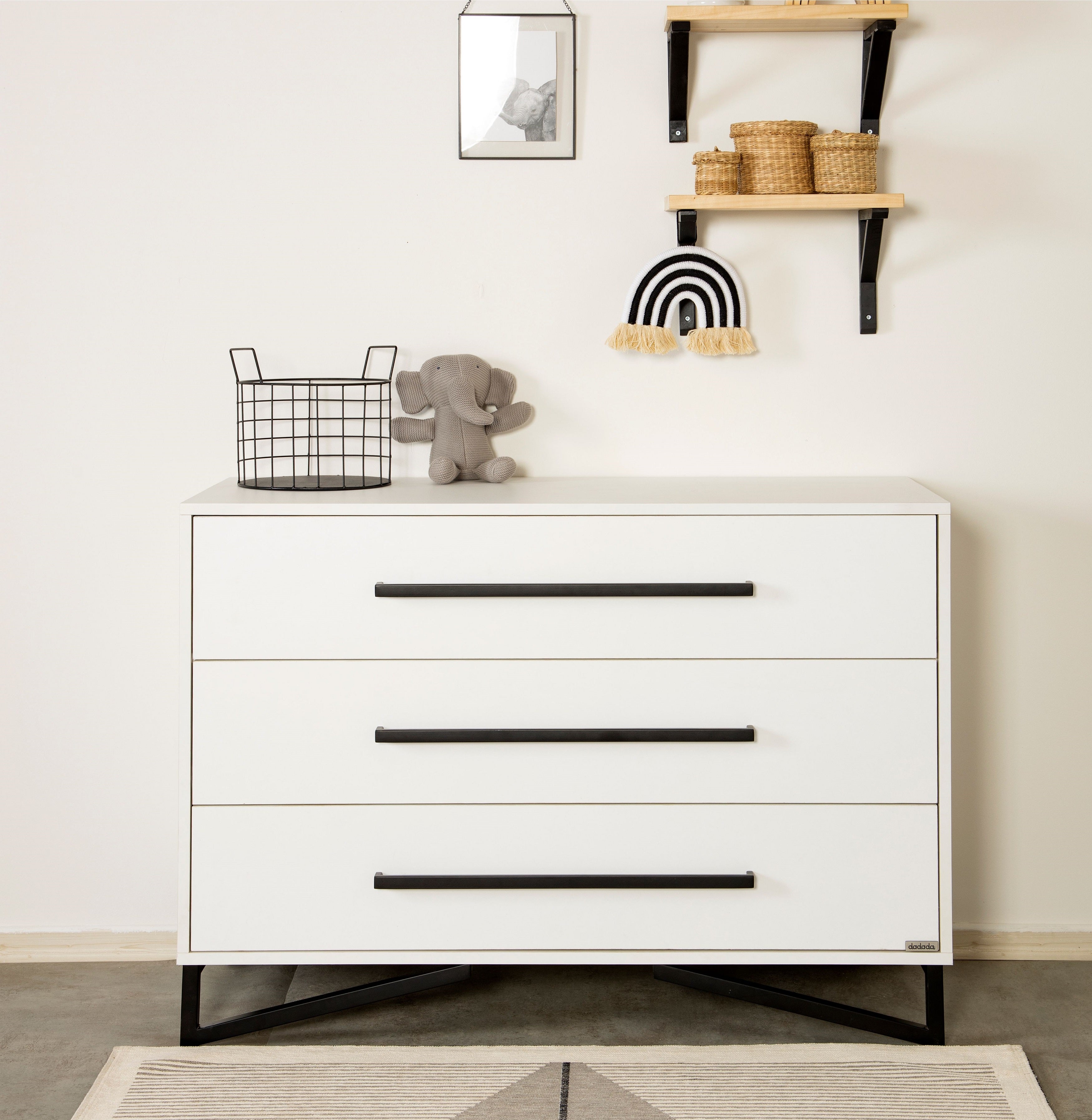 dadada  Kenton 3-Drawer Dresser