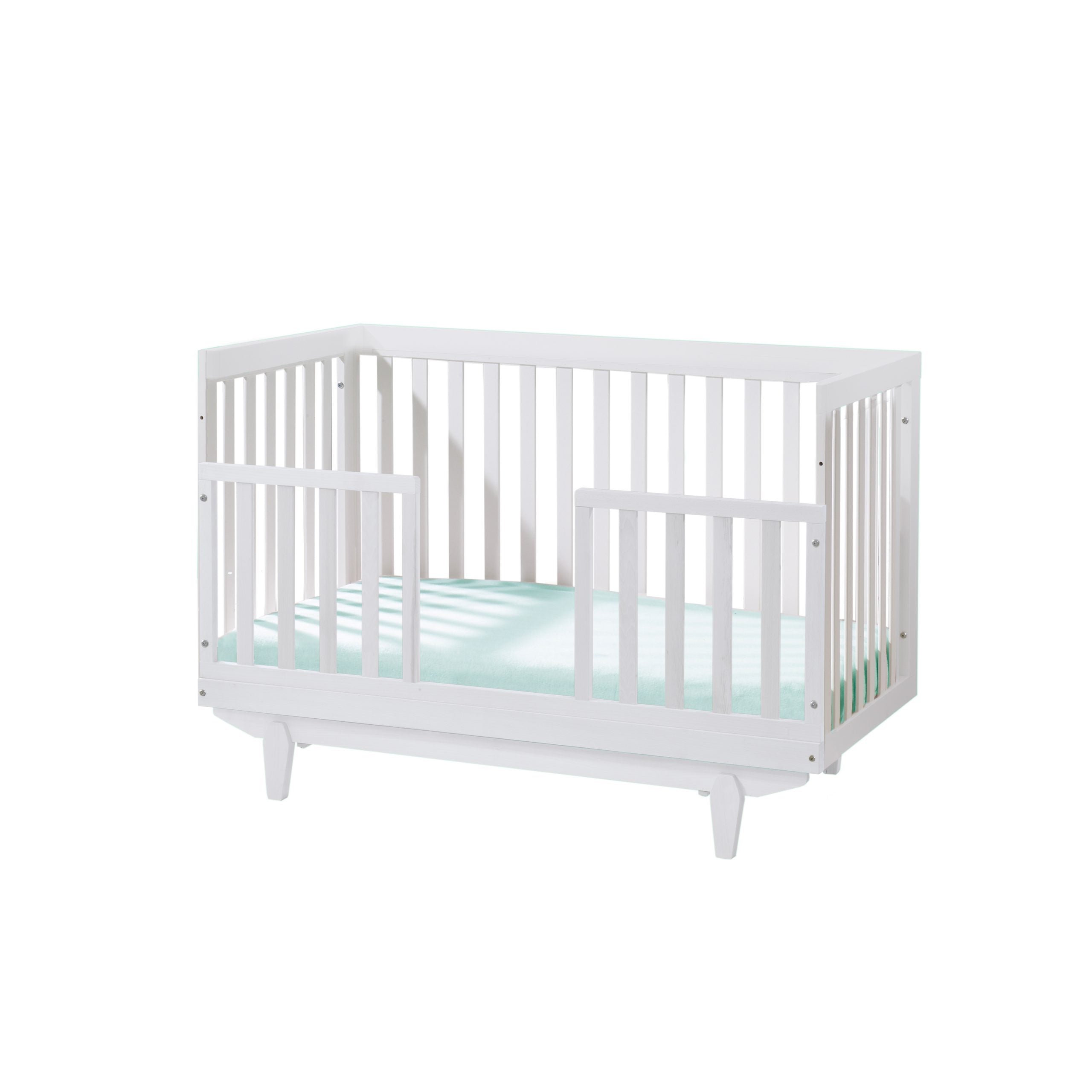 Tulip Tate Classic Convertible Crib